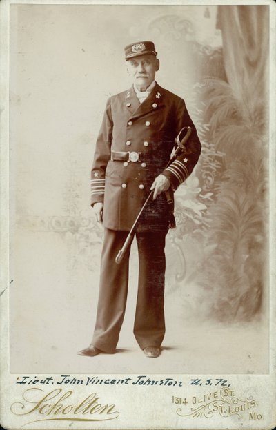 John Vincent Johnston, Freiwilliger Leutnant, Marine, Kapitän, U.S. Navy von St. Louis Scholten
